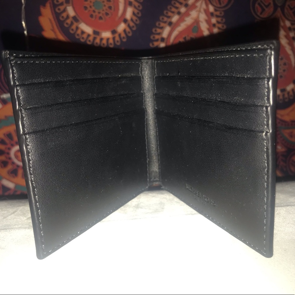Authentic New Micheal kors wallet